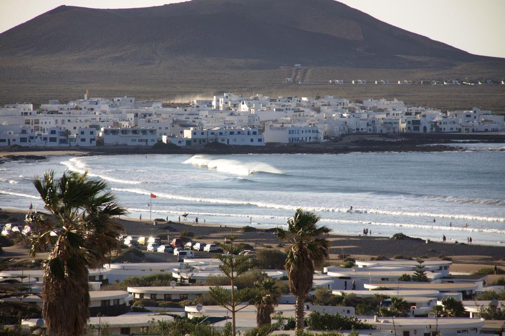 A Pousada Red Star Surf & Yoga Camp Lanzarote Famara Exterior foto