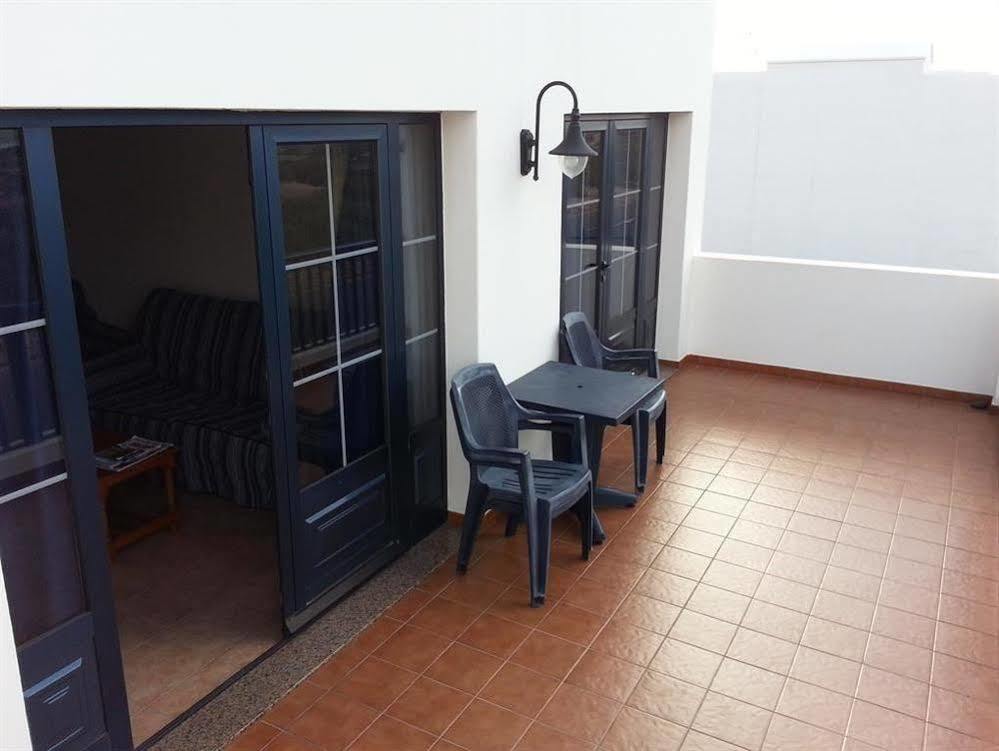 A Pousada Red Star Surf & Yoga Camp Lanzarote Famara Exterior foto